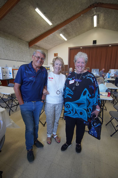 group attending Sea Island Reunion 2023